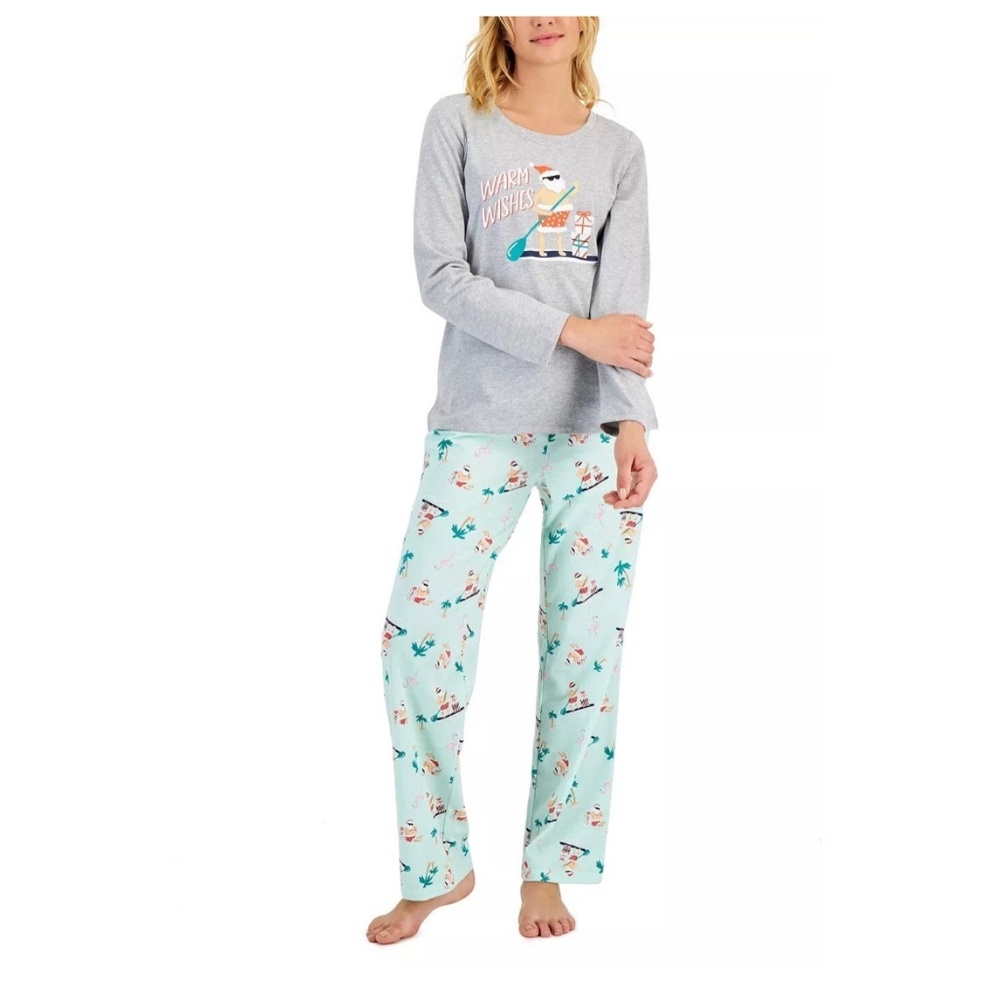 Women’s Holiday Christmas  2 Piece Tea Green Pajama Set Medium